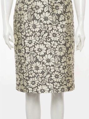 Burberry London Brocade‎ Lace Pencil Skirt, Black/ Cream White Size 12